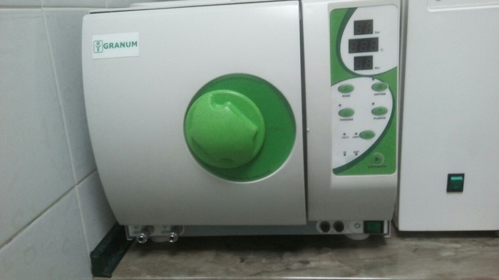 Б/У Автоклав GRANUM (класс B) 23л. Полностью в рабочем состоянии. Наш сайт: stomaland.com.ua Zooble.com.ua