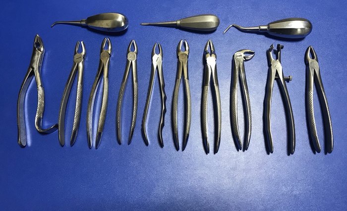 Інструмент хірургічний щипці. Ціна за 1шт. Zooble.com.ua