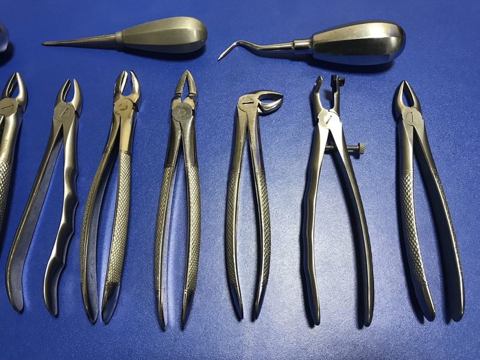 Інструмент хірургічний щипці. Ціна за 1шт. Zooble.com.ua