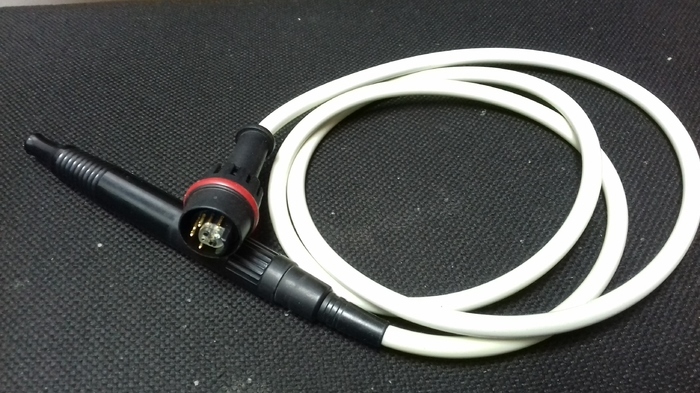 Продам блок інструментів (бутерброд), скалер з шлангом, корпус моторана Sirona E,C-1.все в ідеальному стані. Zooble.com.ua