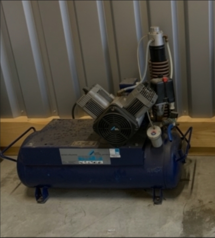 Продам компресор безмасляний з осушувачем Durr Dental Germany Zooble.com.ua