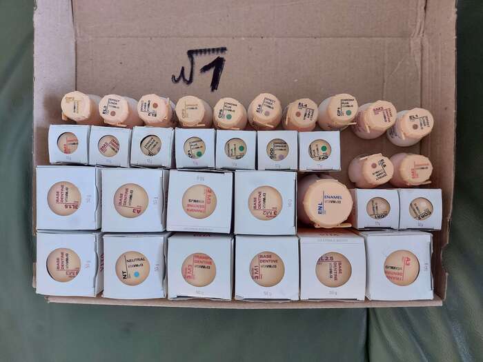 1.Продам одним лотом Vita VM13запаковані 21 шт12грам , 11 шт50грам. Ціна 725€ лот. Zooble.com.ua