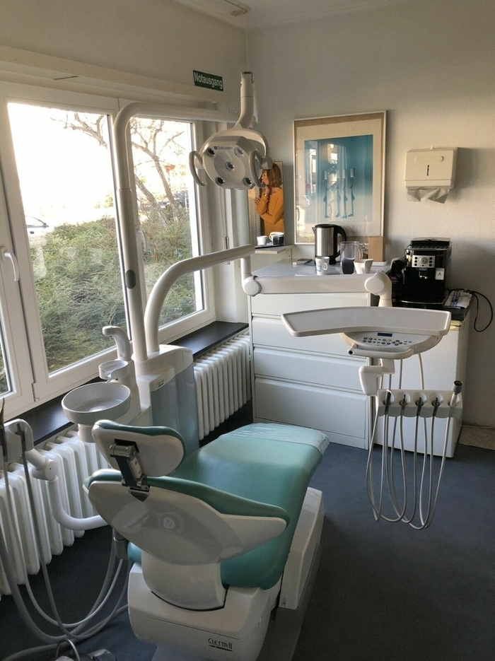 Продам стоматологічну установку Belmont Clesta made in Japan Zooble.com.ua