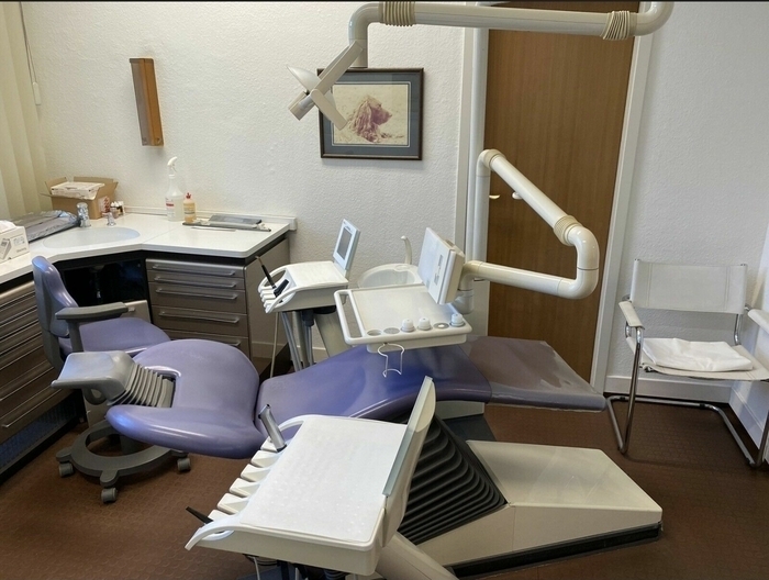 Продам стоматологічну установку Sirona C1+ Germany Доставка. Монтаж. Гарантія. В наявності Zooble.com.ua