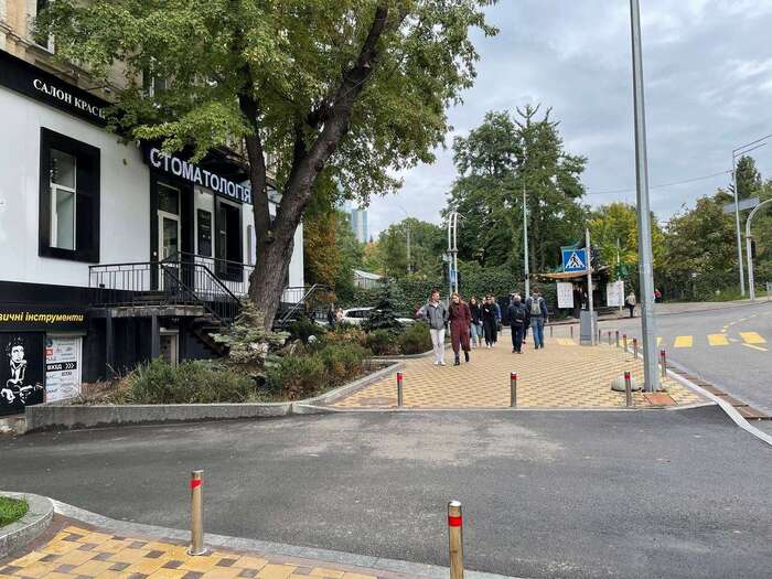 Стоматологическая клиника в аренду в центре города Zooble.com.ua