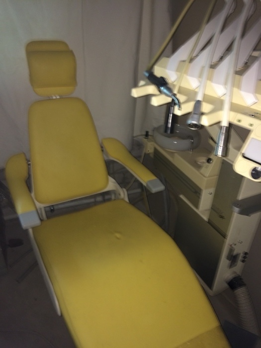 Стоматологическая машина Amaca и дентальный настенный рентген аппарат Zooble.com.ua