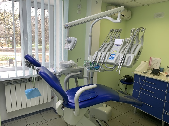 Стоматологічна установка Gnatus в хорошому стані.Деталі за телефоном 0672554262 Zooble.com.ua
