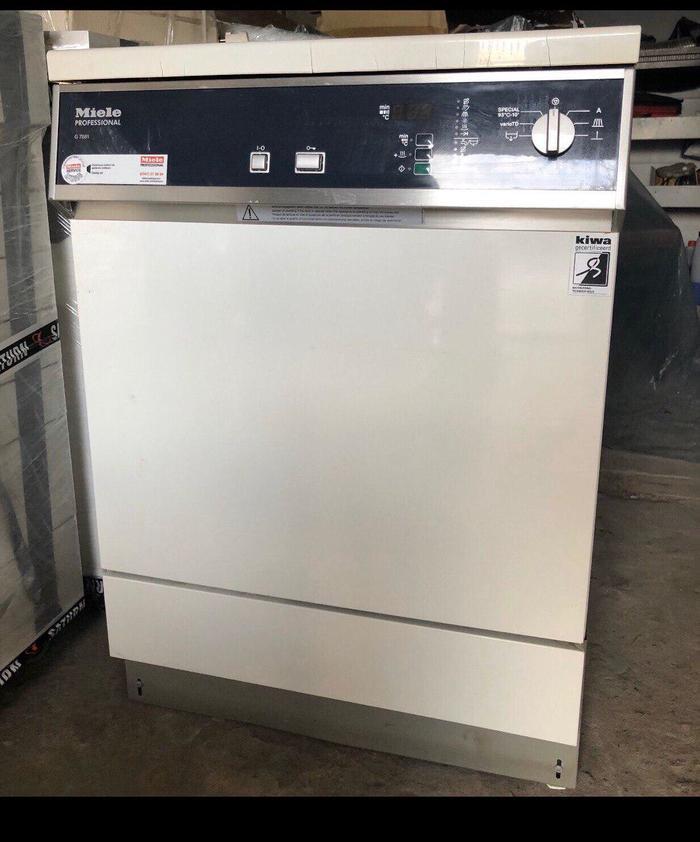 Термодезінфектор Miele, привезений з Нідерландів. Хороший стан. Zooble.com.ua