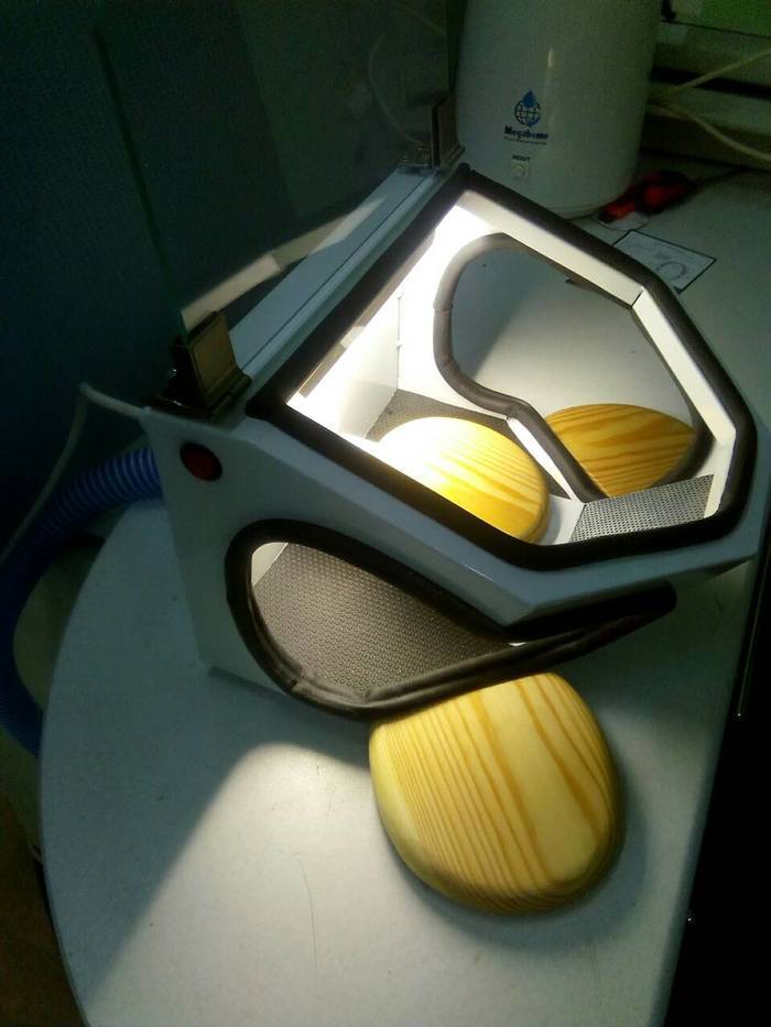 Вытяжка для зуботехнических работ с полировочный боксом, подставки для рук, модуль ВМ-1 (финагель) Zooble.com.ua