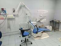 Пропоную в оренду стоматологічне крісло в діючій клініці з хорошим ремонтом.Зручне розташування ,є всі умови/ Zooble.com.ua