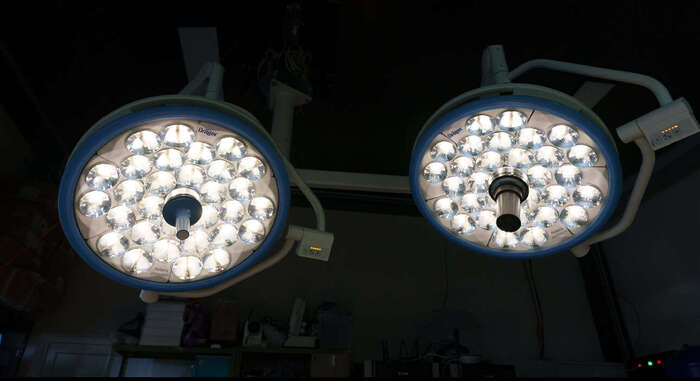 2купольна операційна лампа Drager Polaris До 110 000 лк на 1 м (Polaris 500) для чіткої візуалізації! Доставка , монтаж Zooble.com.ua