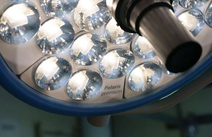 2купольна операційна лампа Drager Polaris До 110 000 лк на 1 м (Polaris 500) для чіткої візуалізації! Доставка , монтаж Zooble.com.ua