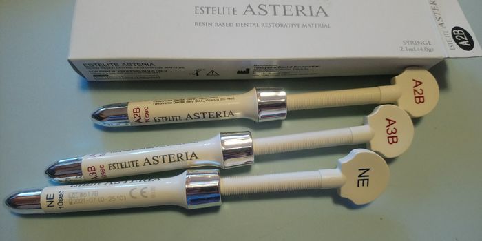3 шприци пломбувального матеріалу Estelite Asteria NE, A2B, A3B Zooble.com.ua