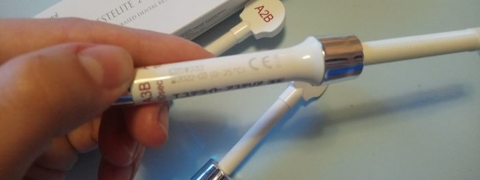 3 шприци пломбувального матеріалу Estelite Asteria NE, A2B, A3B Zooble.com.ua