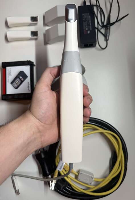 3Shape Trios в хорошому стані та комплекті як на фото, стоматологічний сканер, TG/Inst більше інформації! Zooble.com.ua