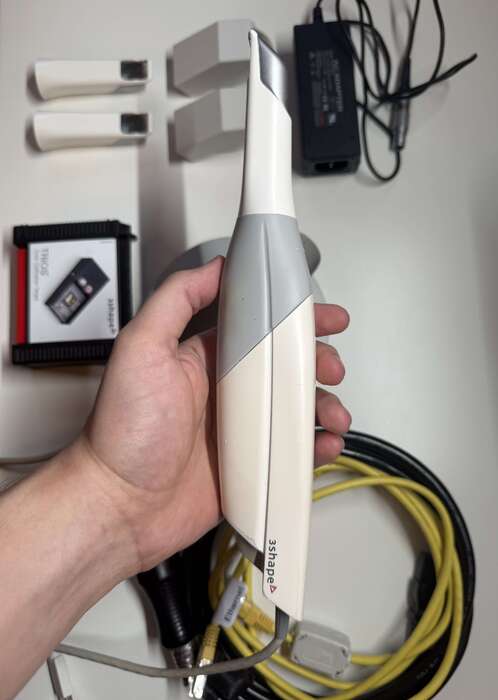 3Shape Trios в хорошому стані та комплекті як на фото, стоматологічний сканер, TG/Inst більше інформації! Zooble.com.ua