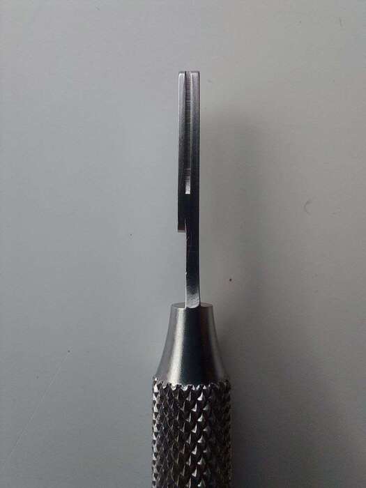 4600.B0.05 Тримач для лез Італія 28 євро DenTag на складі! Zooble.com.ua