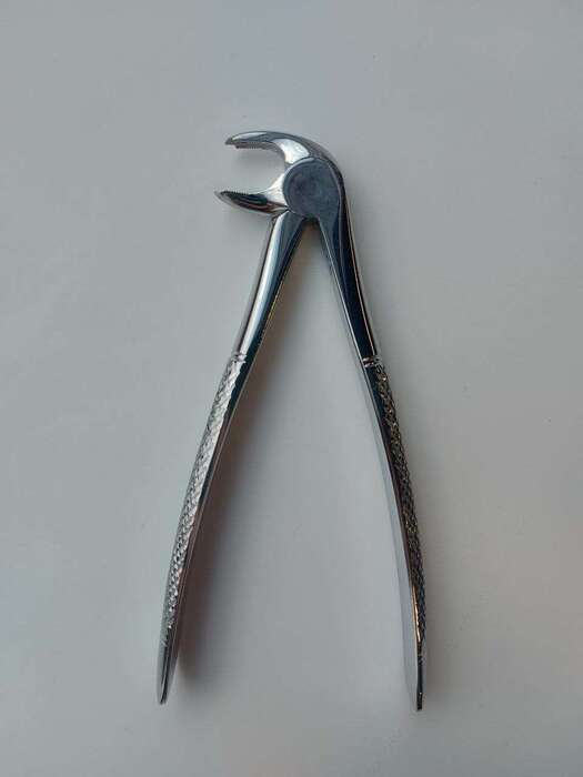 5310.Y0.22 Щипці для видалення нижніх молярів 121 євро(Італія) Zooble.com.ua