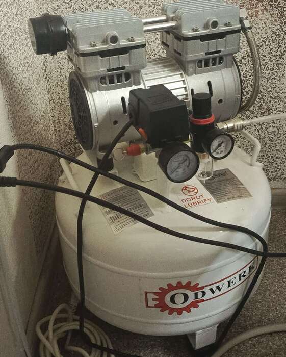 A-dec Performer Американська стоматологічна установка 27000 грн,з компресором 35 тис, працює ідеально,постійний техогляд Zooble.com.ua