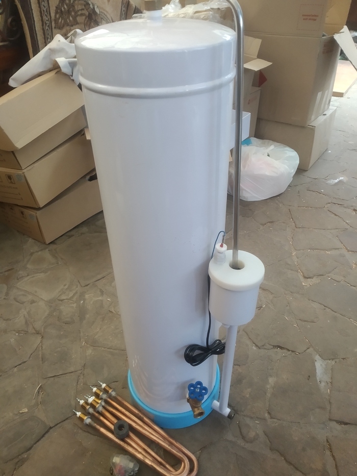 Аквадистилятор электрический ДЭ-10М новый звоните 0504507373 на 380 вольт Zooble.com.ua