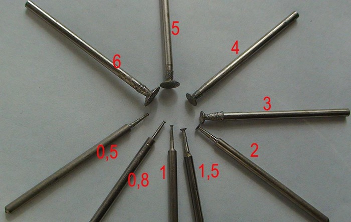 Алмазная шлифовальная головка в виде гвоздя, для зубного техника с хвостовиком 2,35 мм. Детальнее www.dent.10ki.biz Zooble.com.ua