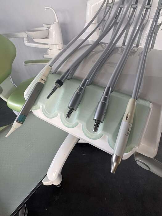 ANTOS 6+— стоматологічна установка преміум-класу 2014р.в Zooble.com.ua