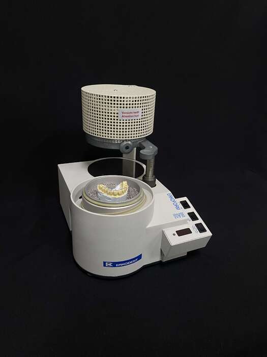 Апарат для виготовлення кап Erkodent Erkoform RVE Даємо в комплект пластини Стан - повністю технічно провірений Zooble.com.ua