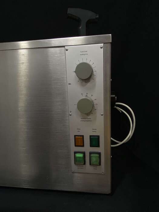 Апарат для виварювання воску в зуботехнічних лабораторіях Harnisch + Rieth D-AB 240 6 кюветних корзин 6 форсунок Zooble.com.ua