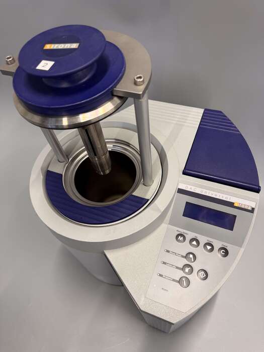 Апарат SIRONA DAC UNIVERSAL для змащення та стерилізації наконечників Ціна 1000$ DENTALLUX Львів 0980553808 Zooble.com.ua