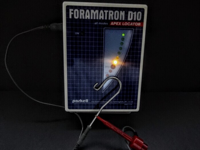 Апекс локатор `Foramatron D10` Б.У в хорошому стані ,працює відмінно ,перевірено. Zooble.com.ua