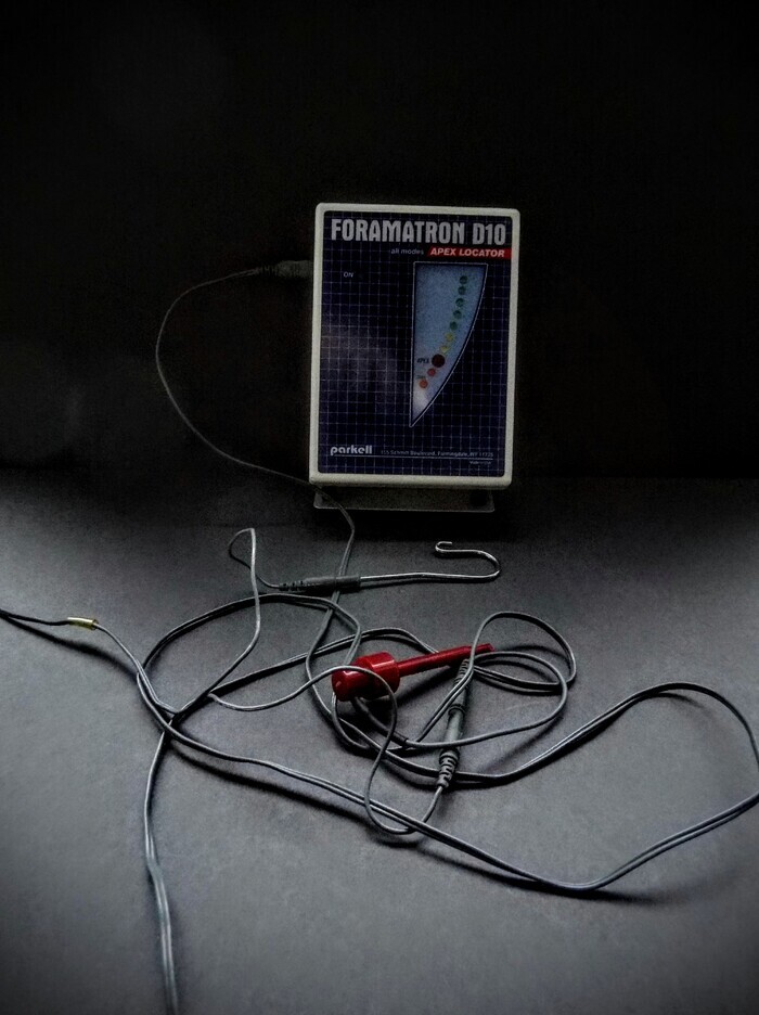 Апекс локатор `Foramatron D10` Б.У в хорошому стані ,працює відмінно ,перевірено. Zooble.com.ua