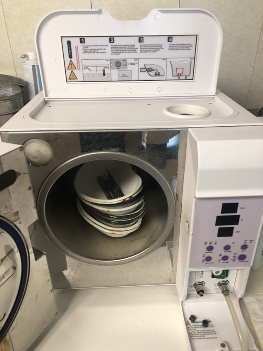 Автоклав bes-15l-b-led 2012р. Повністю робочий. Експлуатувався в приватному стоматологічному кабінеті. Zooble.com.ua