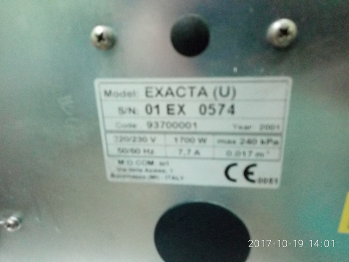 Автоклав EXACTA, производства MOCOM, Италия (2001г.) Электронный автоматический автоклав Mocom EXACTA. 17 л. с вакуумной Zooble.com.ua