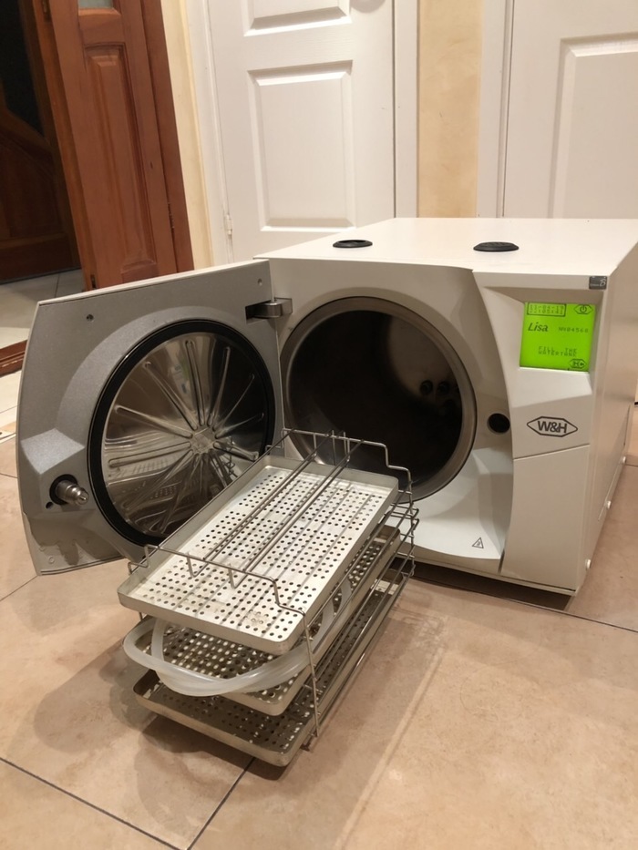 Автоклав Lisa B клас. Привезений з Нідерландів, в дуже хорошому стані Zooble.com.ua