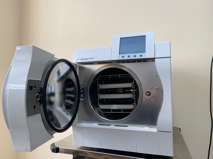 Автоклав MELAG Vacuklav 43-B Клас В Об`єм 23.8л 2005 рік Zooble.com.ua