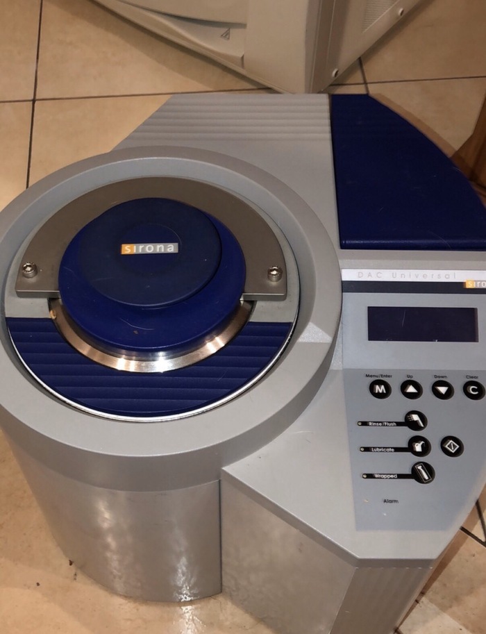 Автоклав Sirona Dac, 2014 р. в. Ідеальний стан, привезений з Нідерландів Zooble.com.ua