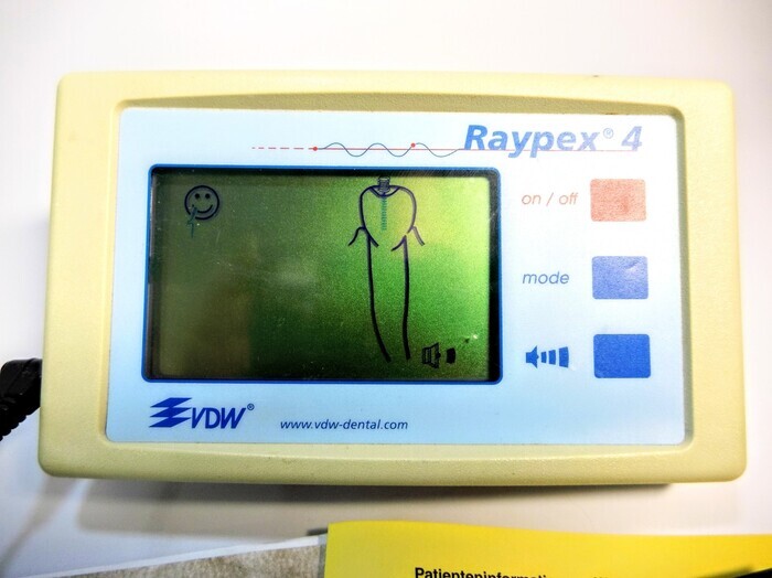 Б.у апекс локатор VDW Raypex 4 в хорошому робочому стані з німеччини .ендо Zooble.com.ua