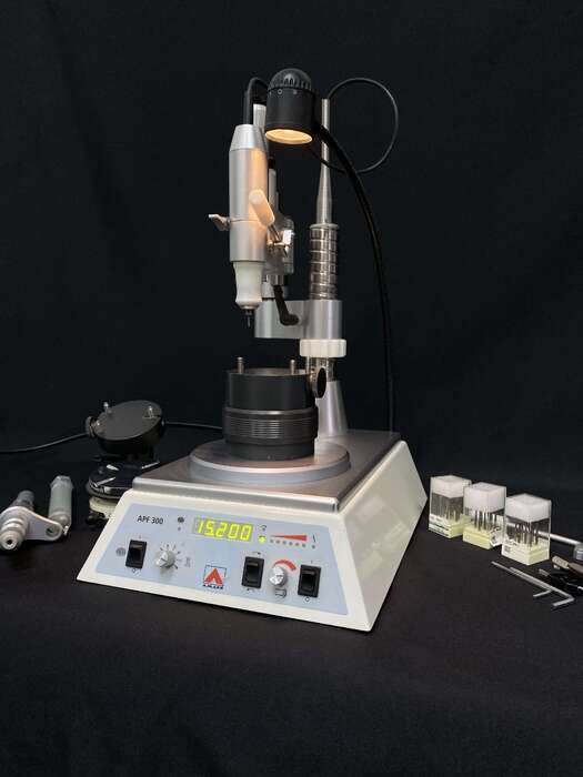 Багатофункціональний станок AmannGirrbach APF 300 Для фрезерування і свердління воску та металу Zooble.com.ua