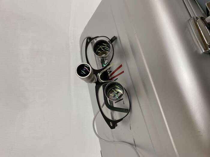 Бінокуляри ExamVision З освітлювачем Збільшення 2,3х Весь комплект Ціна - 1600€ 0506967785 Ольга 0997571185 Олексі Zooble.com.ua