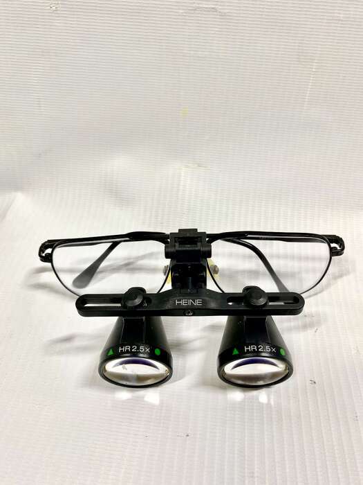 Бінокуляри Heine Збільшення 2,5х Фокусна відстань340mm Ціна - 800€ Zooble.com.ua