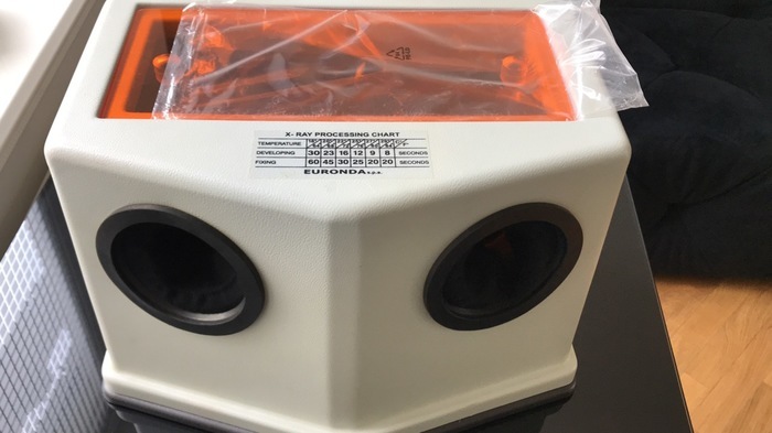 Бокс для ручної проявки рентген знімків Euronda (Італія) новий! Zooble.com.ua