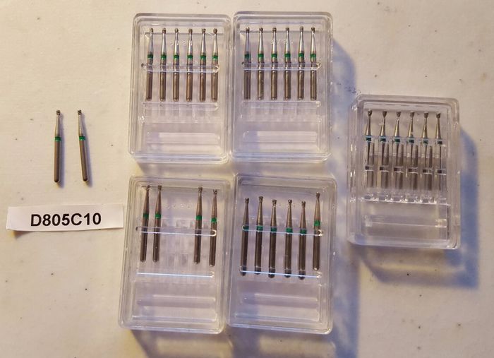 Боры стоматологические алмазные для турбинного наконечника высокого качества производство США D805C14, D805C10. Zooble.com.ua