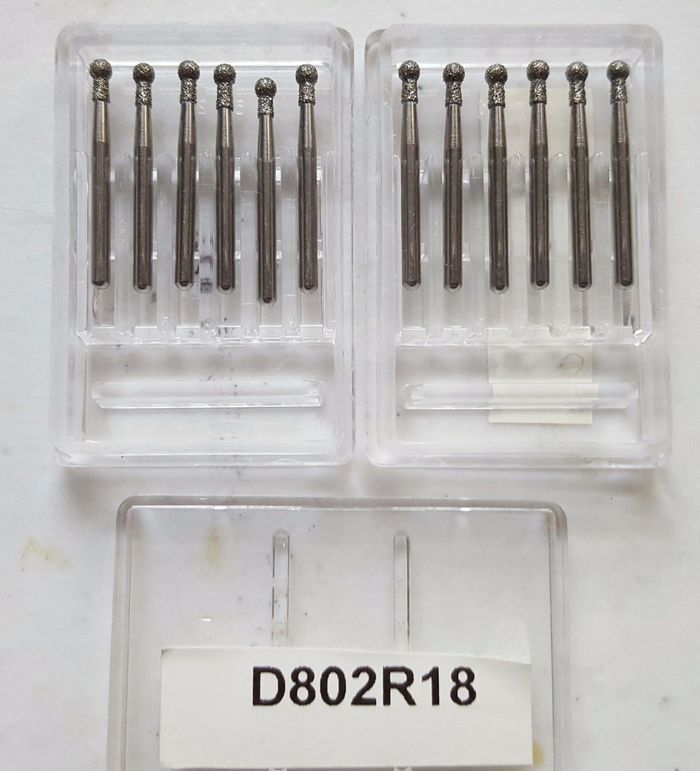 Боры стоматологические алмазные для турбинного наконечника США D802C14,D802C12,D802R12,D802R18. Zooble.com.ua