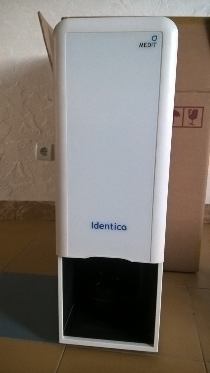 CAD/CAM сканер MEDIT IDENTICA за отличную Zooble.com.ua