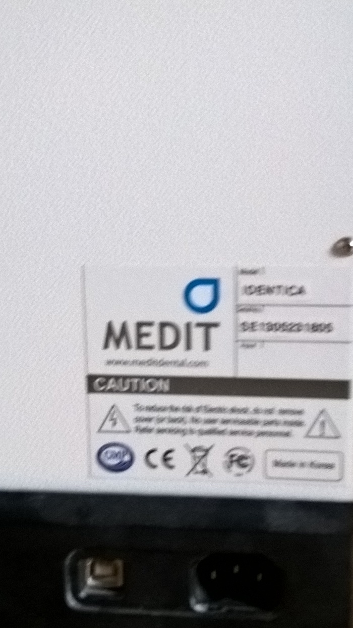 CAD/CAM сканер MEDIT IDENTICA за отличную Zooble.com.ua