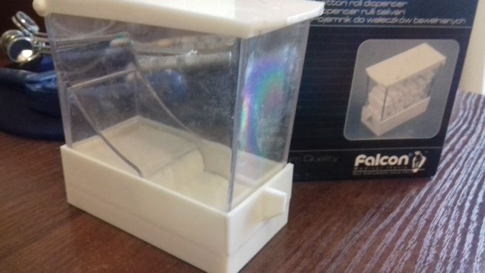 Диспенсер для ватных валиков Zooble.com.ua