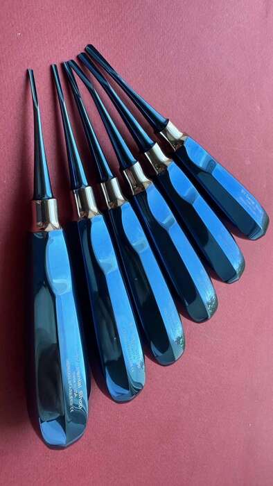 Елеватори від SV DENTAL SHOP Прямий 2,3,4мм Вигнутий 2,3,4мм Гарантія 1 рік Ціна: 1850грн Zooble.com.ua