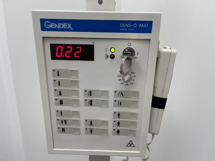 Gendex Oralix 65S дентальный ренгенаппарат б/у Рабочий,прошёл сертификацию Zooble.com.ua
