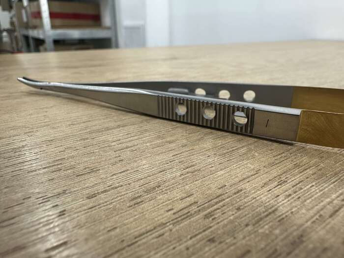 Голкотримач вигнутий плоска ручка , гарний замок! Пакистан виробник Zooble.com.ua