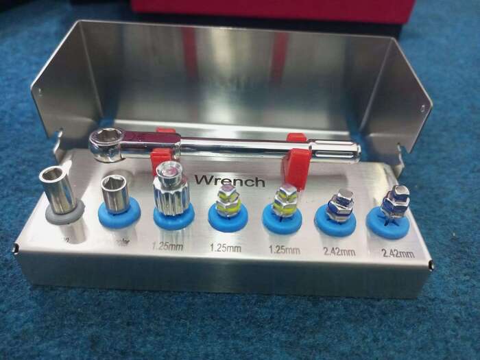 Хірургічні викрутки під замовлення(Tillid Dental Instruments) ціни уточнюйте! Zooble.com.ua